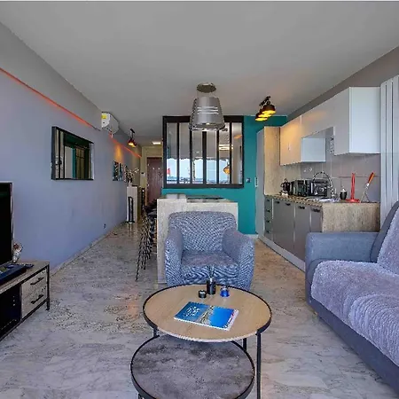 Flat Design With Sea View Promenade Des Apartament